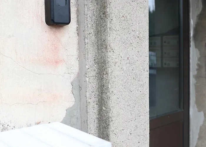 Nowa アパート ヤロチン